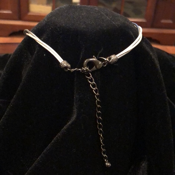 Chico’s gray and silver necklace - Picture 4 of 4